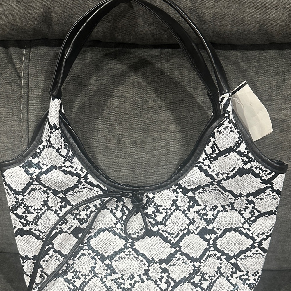 8 Other Reasons Black and White Snake Print Shoulder Bag